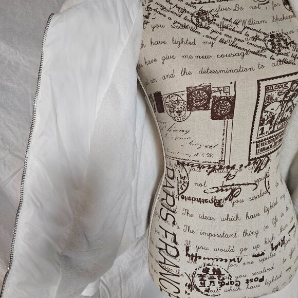 White Puffer Jacket with Faux fur trim - Picture 7 of 8